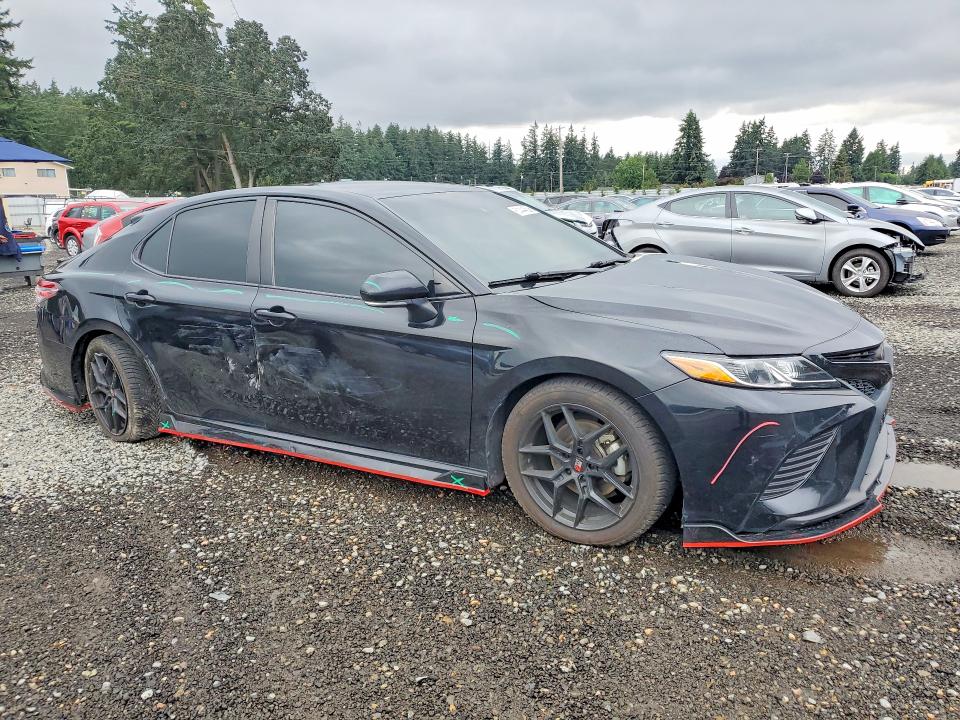 61444536 :رقم المزاد ، 4T1G11BK9LU006520 vin ، 2020 Toyota Camry مزاد بيع