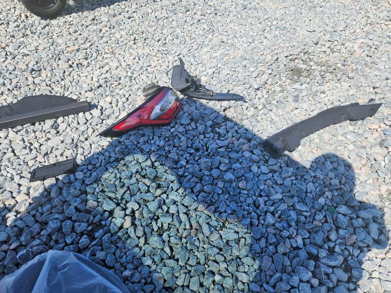 58612956 :رقم المزاد ، 1FMCU9GD2JUB37963 vin ، 2018 Ford Escape مزاد بيع