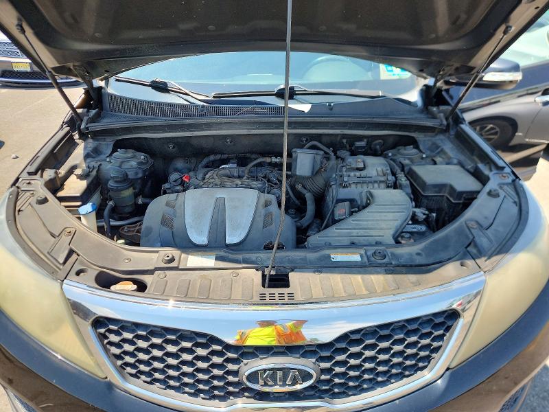 60978556 :رقم المزاد ، 5XYKT4A29BG174783 vin ، 2011 Kia Sorento مزاد بيع