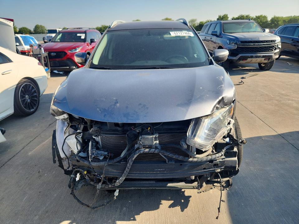 62127466 :رقم المزاد ، 5N1AT2MT7JC817425 vin ، 2018 Nissan Rogue مزاد بيع