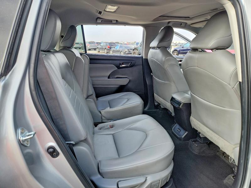 62722066 :رقم المزاد ، 5TDHARAH1NS513397 vin ، 2022 Toyota Highlander Hybrid مزاد بيع