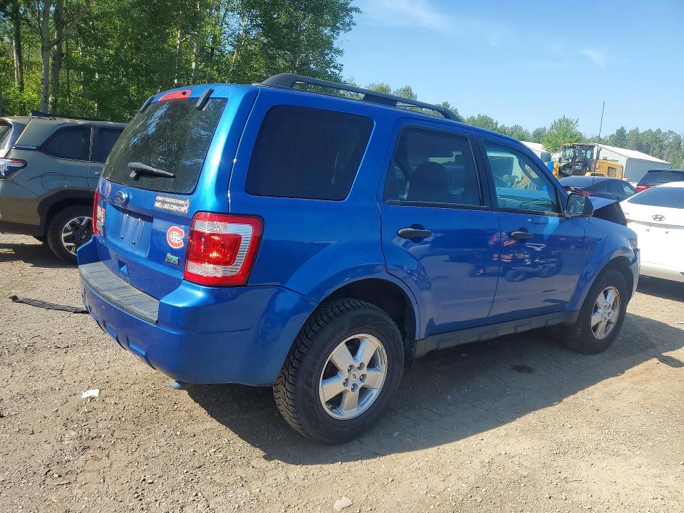 60180396 :رقم المزاد ، 1FMCU0DG1BKA15666 vin ، 2011 Ford Escape مزاد بيع