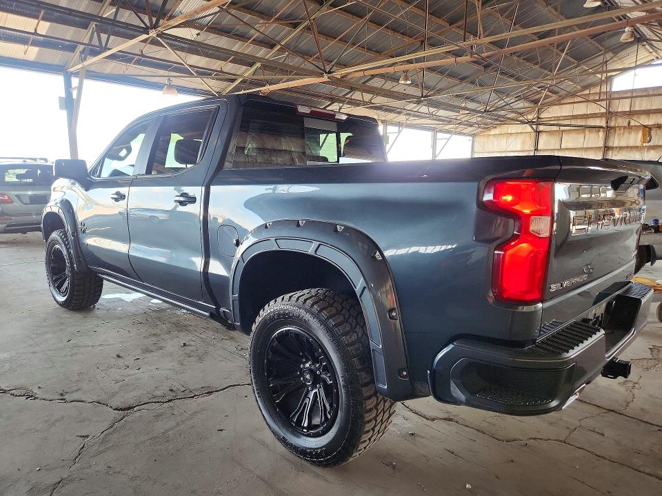 2021 Chevrolet Silverado მანქანა იყიდება აუქციონზე, vin: 1GCUYEET9MZ131620, აუქციონის ნომერი: 61757576