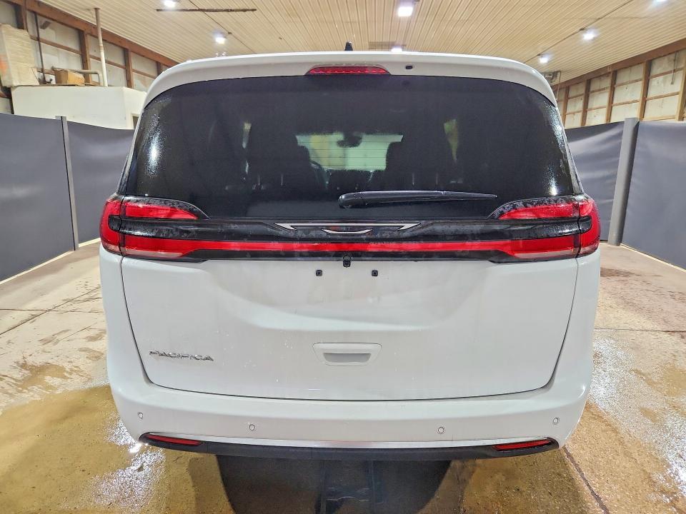 Auction sale of the 2027 Chrysler Pacifica, vin: 2C4RC1BG4VR576671, lot number: 60669896