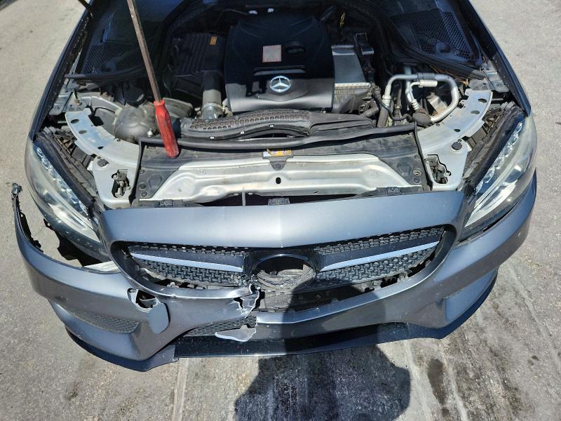 60671196 :رقم المزاد ، WDDWJ4JBXHF520428 vin ، 2017 Mercedes-benz C مزاد بيع