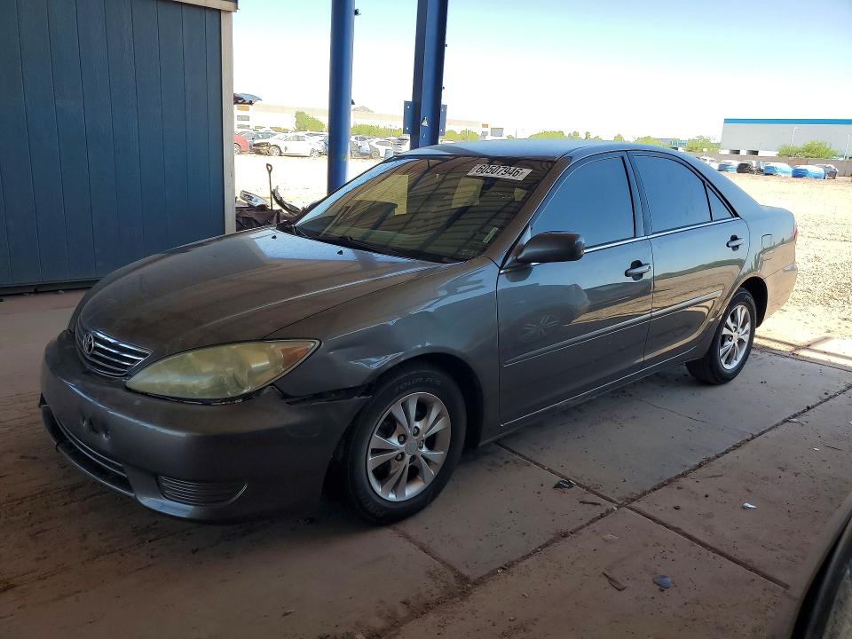 60507946 :رقم المزاد ، 4T1BF32K85U611395 vin ، 2005 Toyota Camry مزاد بيع