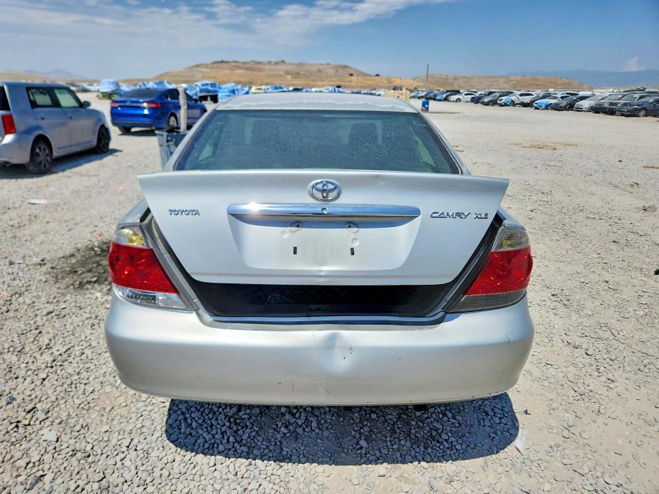2006 Toyota Camry მანქანა იყიდება აუქციონზე, vin: 4T1BE30K86U133163, აუქციონის ნომერი: 61756346