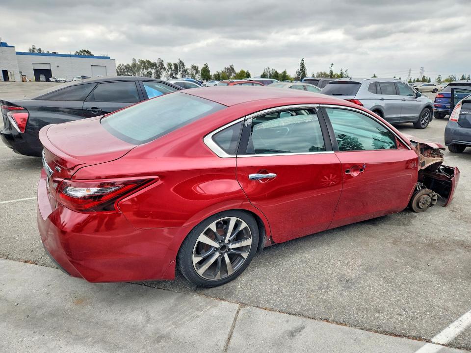 59183026 :رقم المزاد ، 1N4AL3APXHC494652 vin ، 2017 Nissan Altima مزاد بيع