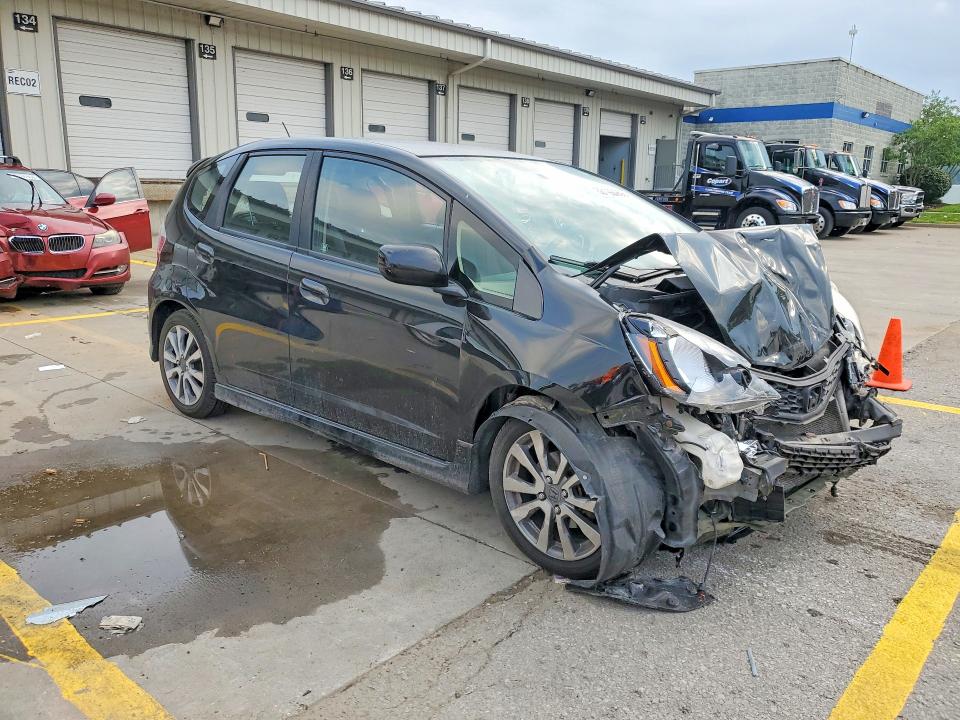Продажа на аукционе авто 2013 Honda Fit, vin: JHMGE8H5XDC001304, номер лота: 60199266