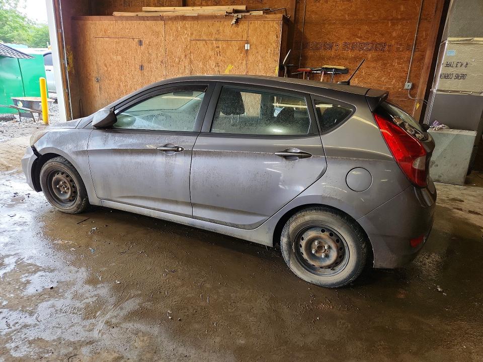 59590436 :رقم المزاد ، KMHCT5AE9FU220861 vin ، 2015 Hyundai Accent مزاد بيع