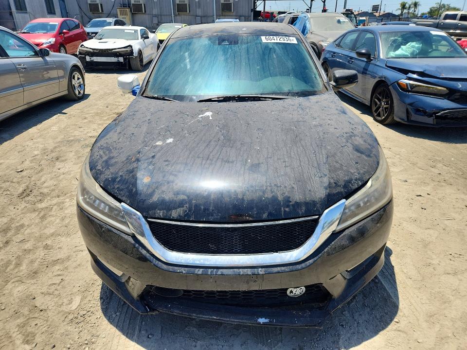 2015 Honda Accord მანქანა იყიდება აუქციონზე, vin: 1HGCR3F96FA033020, აუქციონის ნომერი: 60472936