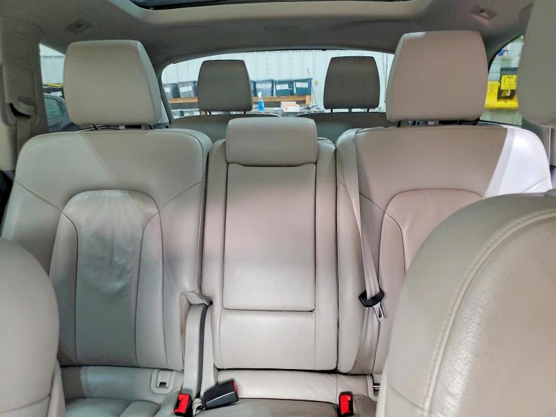 Продажа на аукционе авто 2015 Audi Q7, vin: WA1LGAFE8FD004911, номер лота: 60981356