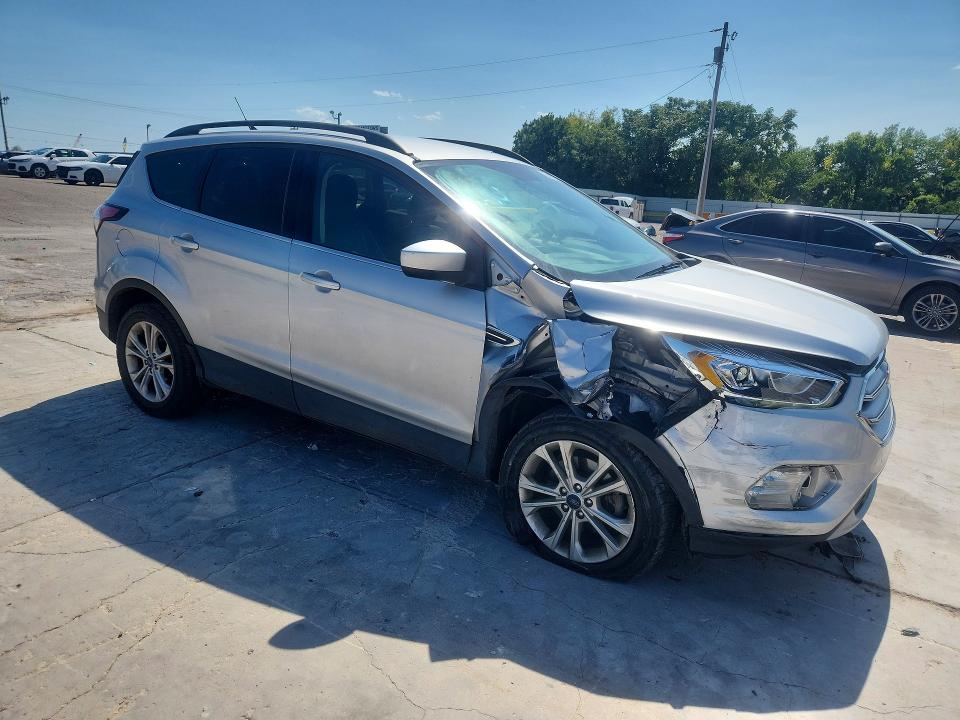 Продажа на аукционе авто 2018 Ford Escape, vin: 1FMCU0HDXJUD36768, номер лота: 60198216