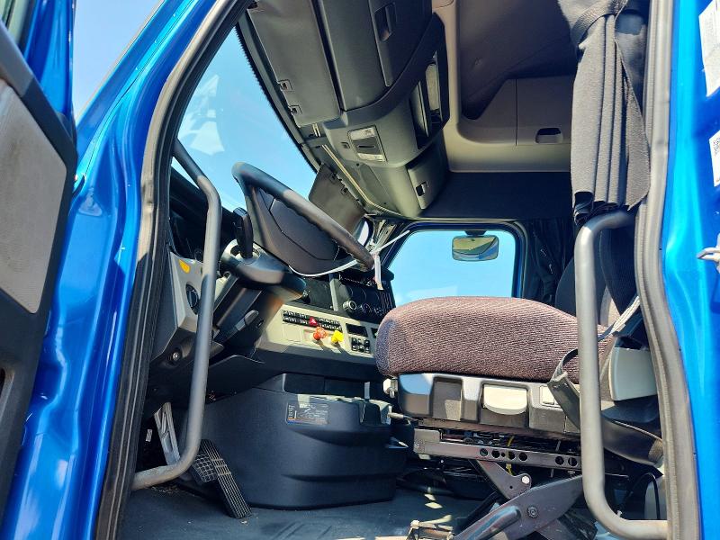 2020 Freightliner Cascadia 126 მანქანა იყიდება აუქციონზე, vin: 3AKJHHDR6LSLP9543, აუქციონის ნომერი: 62395326