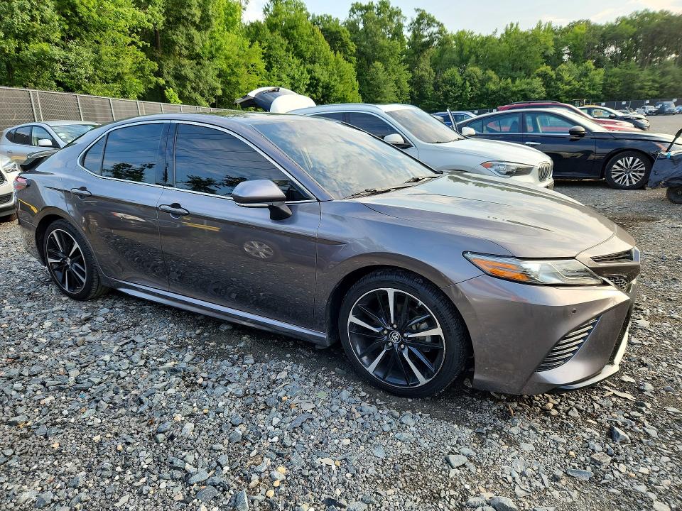 Aukcja sprzedaży 2018 Toyota Camry, vin: 4T1B61HK8JU121125, numer aukcji: 59875006