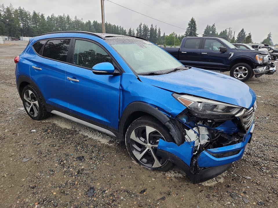 61187926 :رقم المزاد ، KM8J3CA2XJU629784 vin ، 2018 Hyundai Tucson مزاد بيع