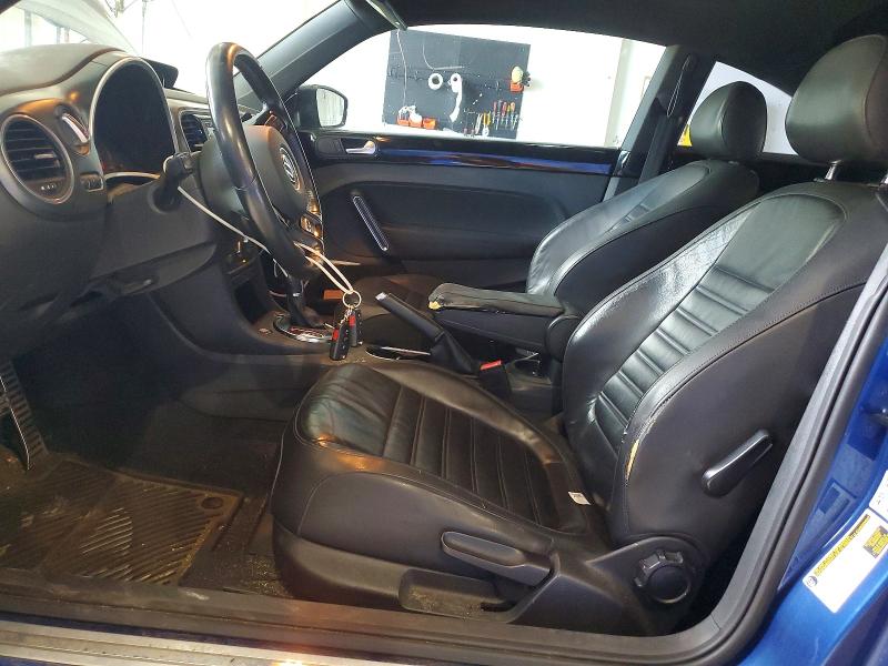 2013 Volkswagen Beetle მანქანა იყიდება აუქციონზე, vin: 3VWVT7AT2DM685827, აუქციონის ნომერი: 61722496