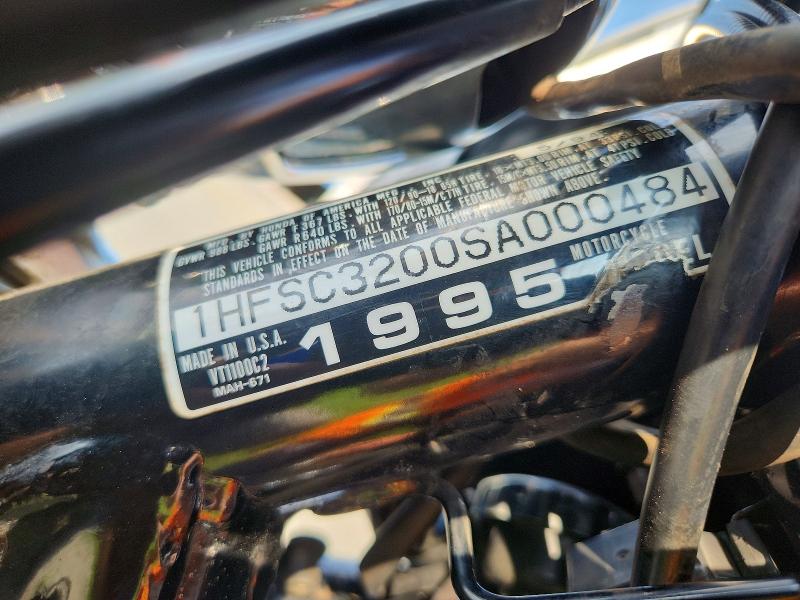62276926 :رقم المزاد ، 1HFSC3200SA000484 vin ، 1995 Honda Vt1100 مزاد بيع