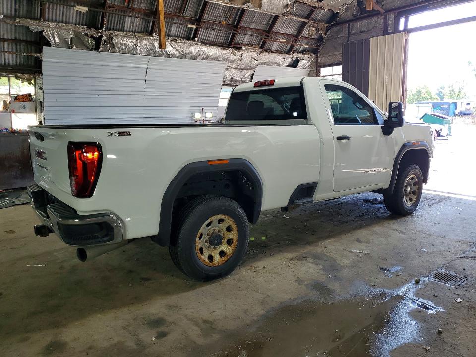 60643476 :رقم المزاد ، 1GT39LEY0NF328459 vin ، 2022 Gmc Sierra مزاد بيع