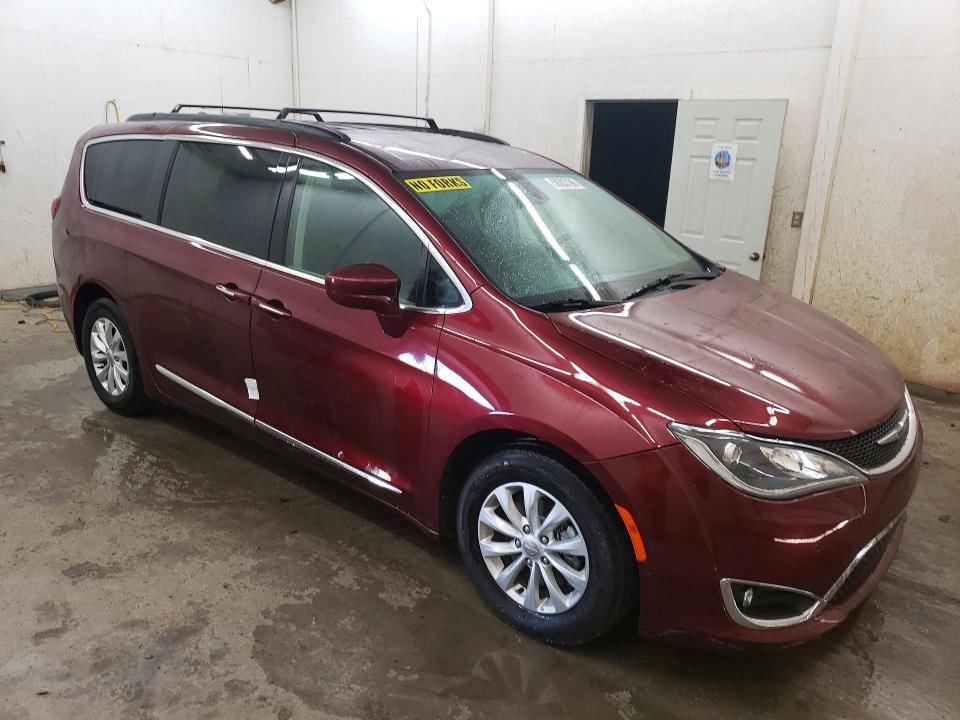 59283196 :رقم المزاد ، 2C4RC1BG2HR720092 vin ، 2017 Chrysler Pacifica مزاد بيع