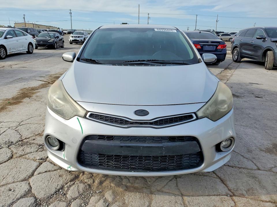 60996826 :رقم المزاد ، KNAFX6A89F5371308 vin ، 2015 Kia Forte مزاد بيع