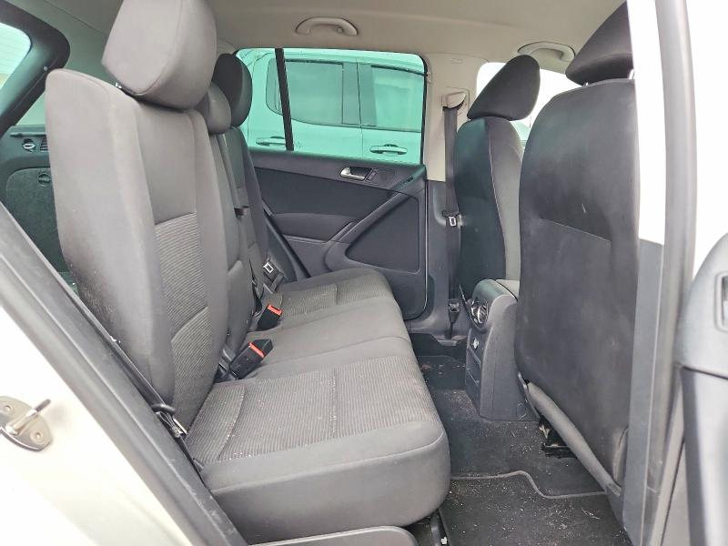 60610536 :رقم المزاد ، WVGJV3AX2EW524026 vin ، 2014 Volkswagen Tiguan مزاد بيع