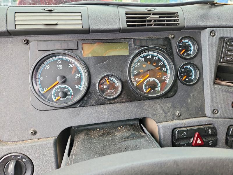 Продаж на аукціоні авто 2018 Freightliner Cascadia 125, vin: 1FUJGLDR4JLJK5053, номер лоту: 60559726