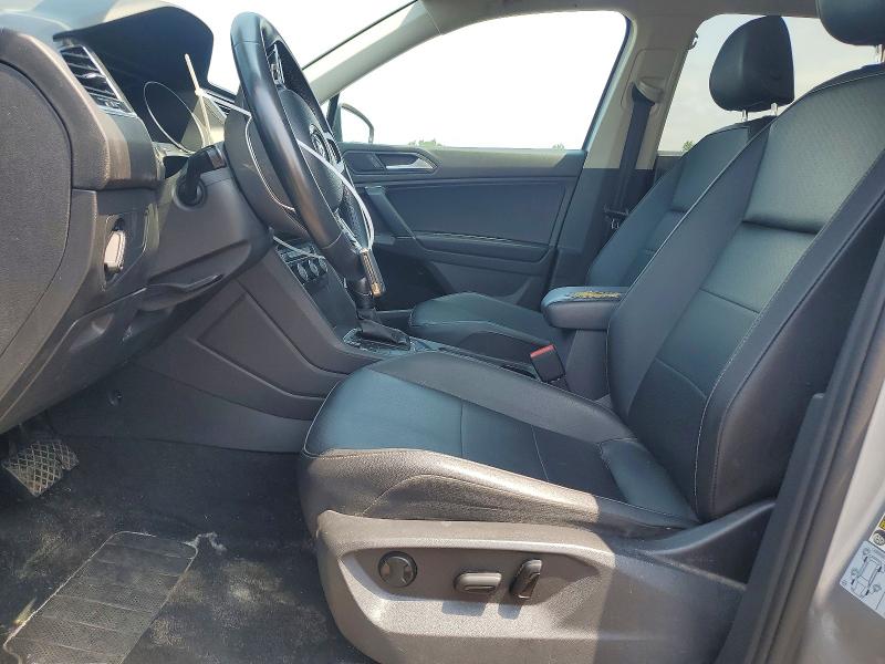 62575566 :رقم المزاد ، 3VV2B7AX8LM015596 vin ، 2020 Volkswagen Tiguan مزاد بيع