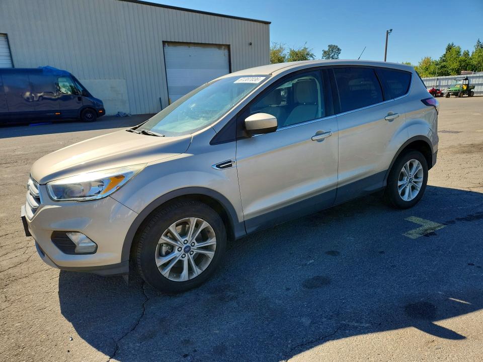 Auction sale of the 2017 Ford Escape, vin: 1FMCU9GD5HUE24093, lot number: 61387036