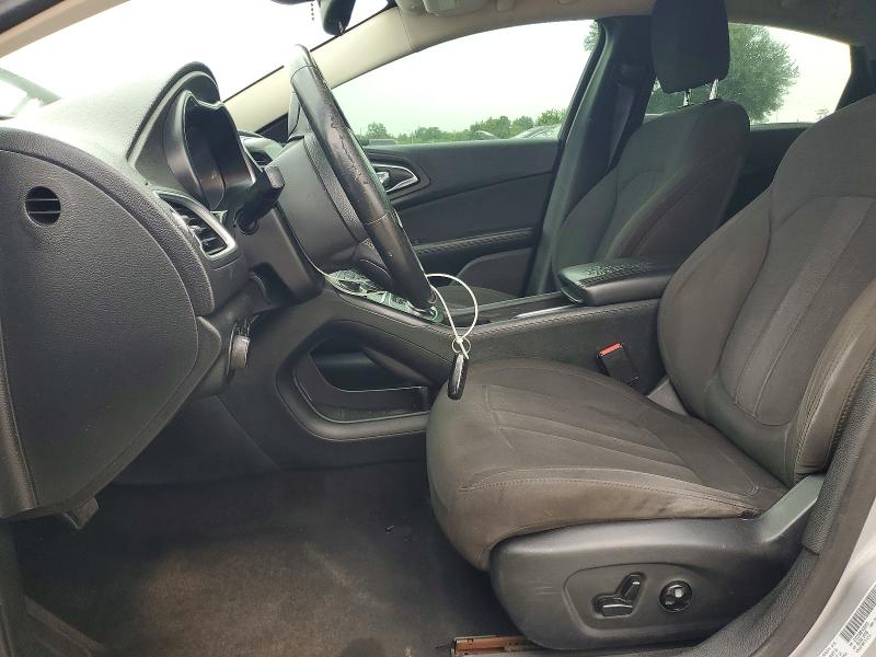 62576216 :رقم المزاد ، 1C3CCCAB8FN526012 vin ، 2015 Chrysler 200 مزاد بيع