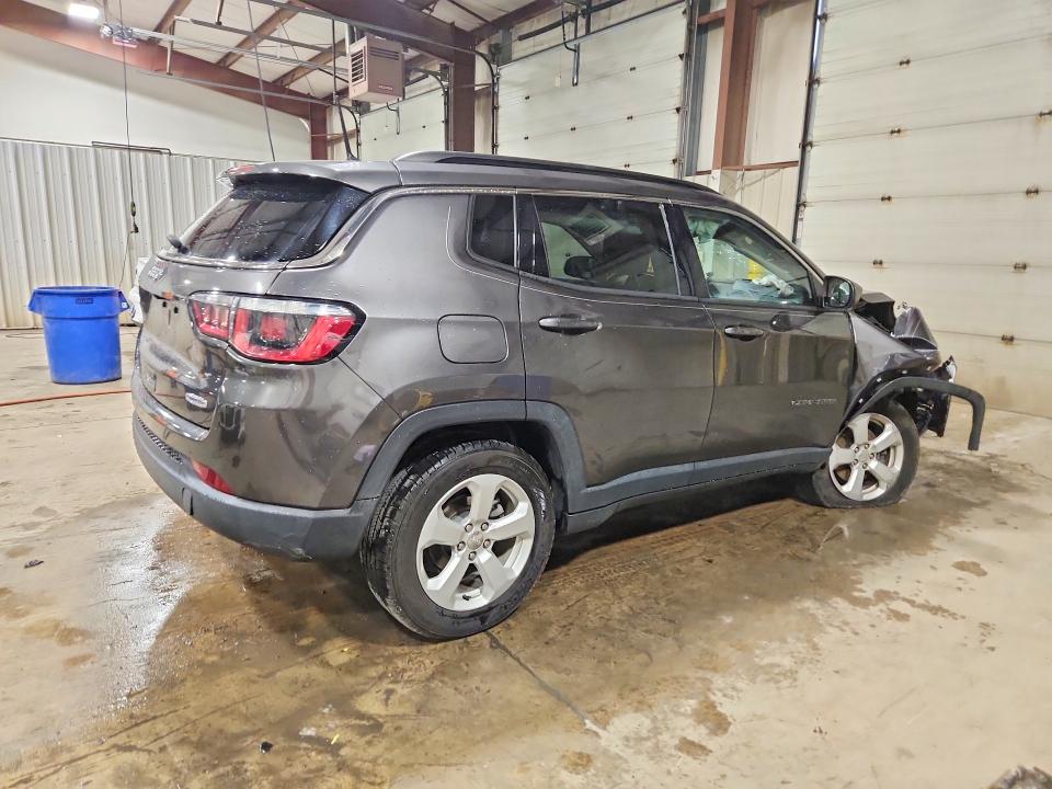 2018 Jeep Compass მანქანა იყიდება აუქციონზე, vin: 3C4NJDBB4JT457360, აუქციონის ნომერი: 61084986