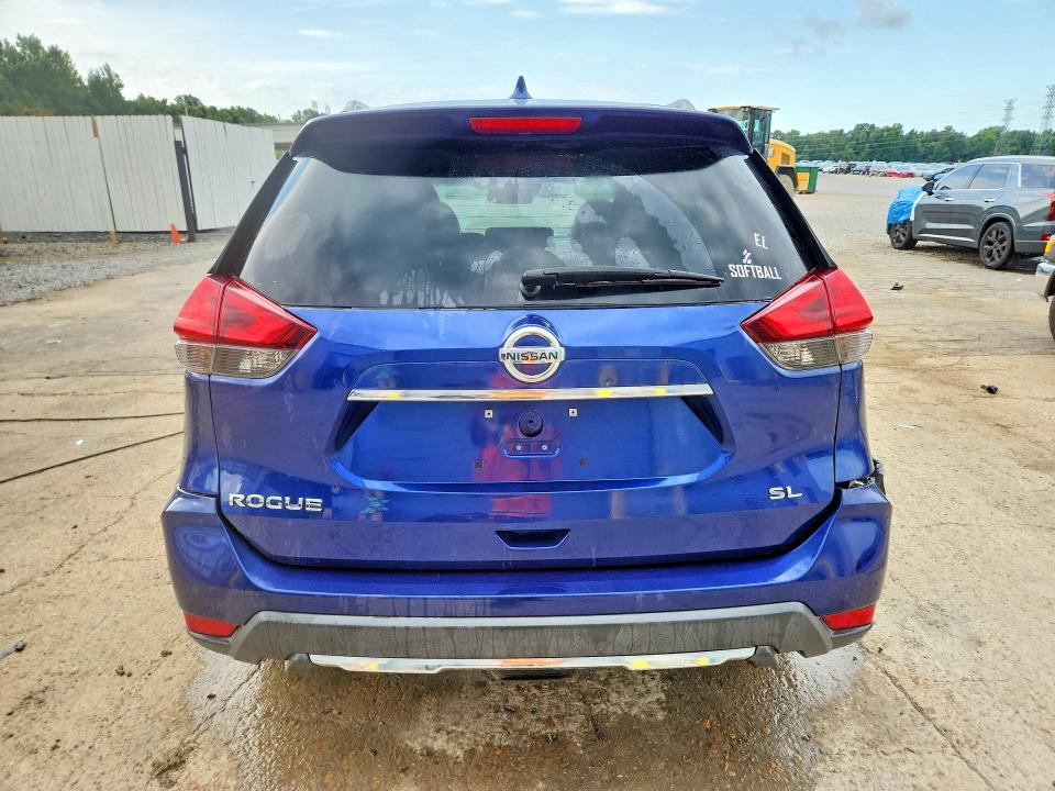 60790086 :رقم المزاد ، 5N1AT2MT0HC883115 vin ، 2017 Nissan Rogue مزاد بيع