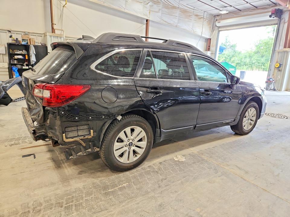 2018 Subaru Outback მანქანა იყიდება აუქციონზე, vin: 4S4BSACC9J3207271, აუქციონის ნომერი: 61614406