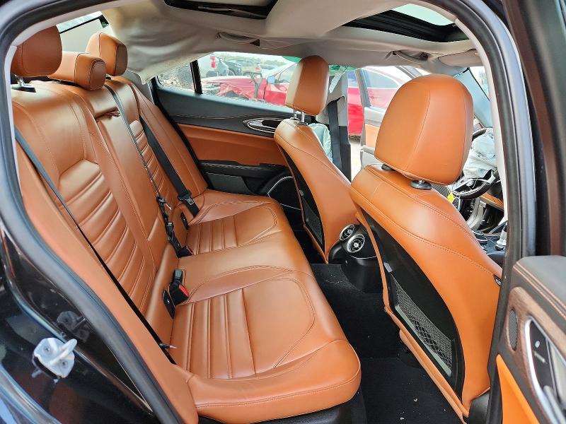 Aukcja sprzedaży 2017 Alfa Romeo Giulia, vin: ZARFAEEN3H7557275, numer aukcji: 61232576