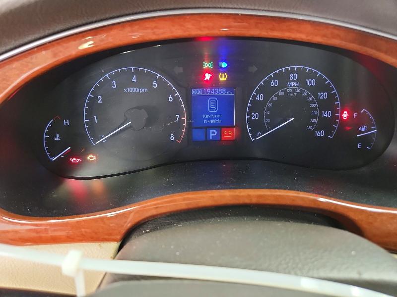 2013 Hyundai Genesis მანქანა იყიდება აუქციონზე, vin: KMHGC4DDXDU242976, აუქციონის ნომერი: 61897856
