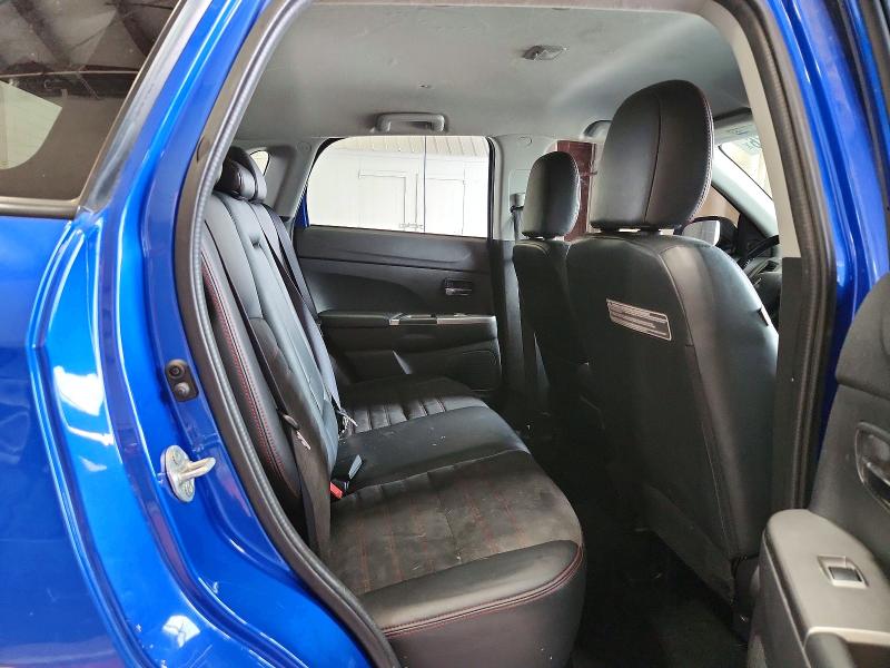 Продажа на аукционе авто 2018 Mitsubishi Outlander Sport, vin: JA4AR3AW2JZ033488, номер лота: 62838076