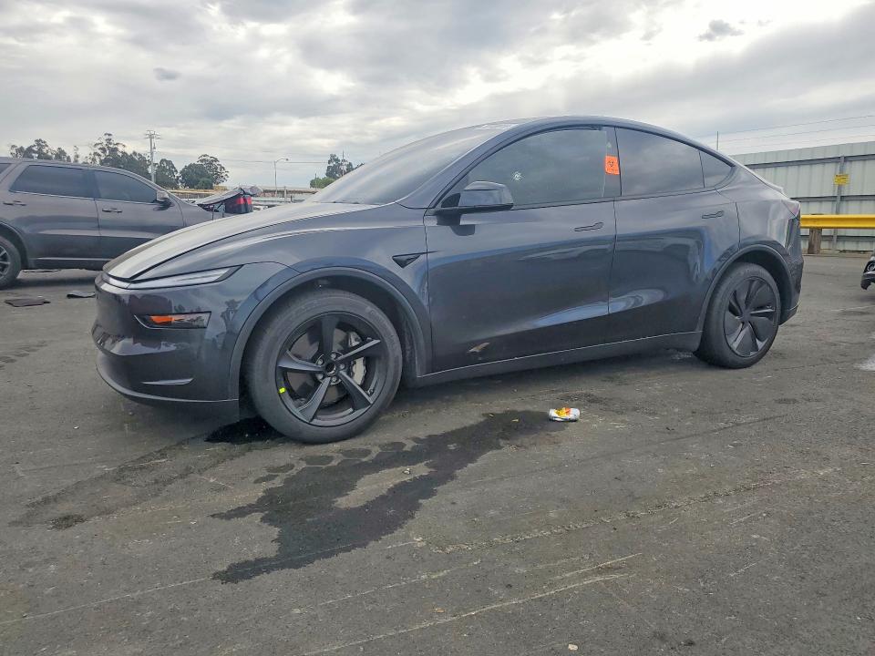 59745516 :رقم المزاد ، 7SAYGDED4TF370345 vin ، 2026 Tesla Model Y مزاد بيع