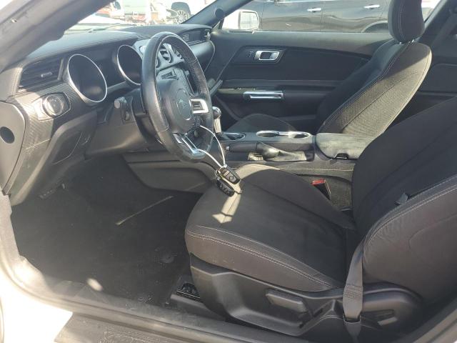 61565526 :رقم المزاد ، 1FA6P8TH0L5126698 vin ، 2020 Ford Mustang مزاد بيع