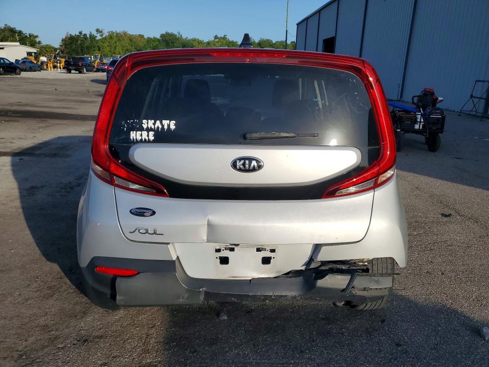 2020 Kia Soul მანქანა იყიდება აუქციონზე, vin: KNDJ23AU2L7090426, აუქციონის ნომერი: 61817986