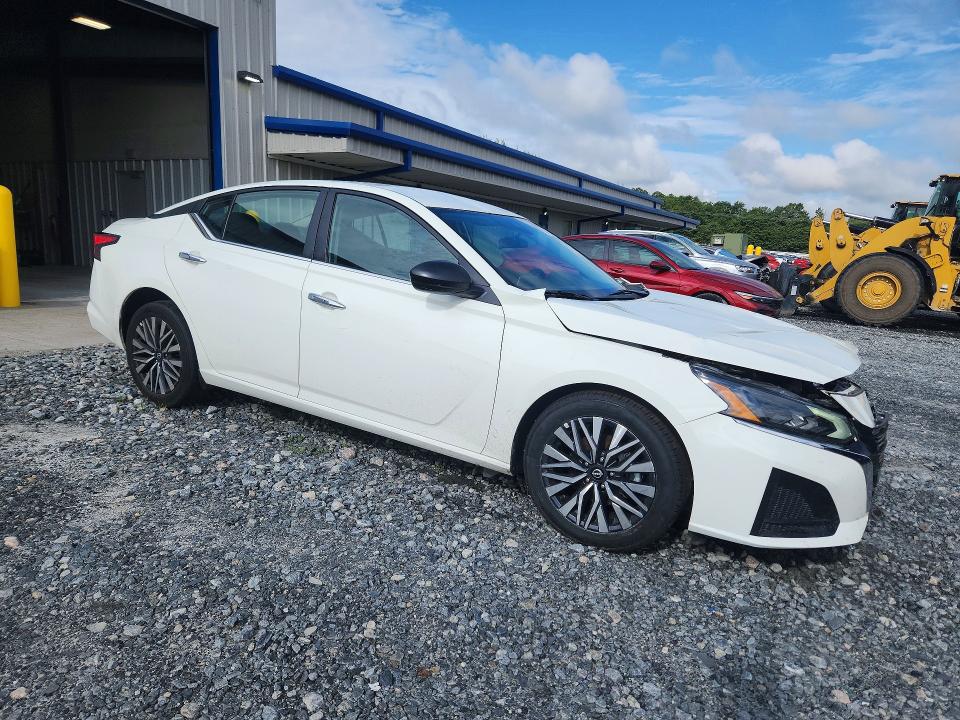 2025 Nissan Altima მანქანა იყიდება აუქციონზე, vin: 1N4BL4DV2SN346558, აუქციონის ნომერი: 60970226