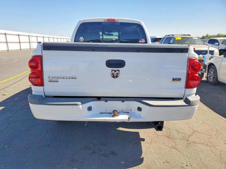 2008 Dodge Dakota მანქანა იყიდება აუქციონზე, vin: 1D7HE48N98S581435, აუქციონის ნომერი: 62721596