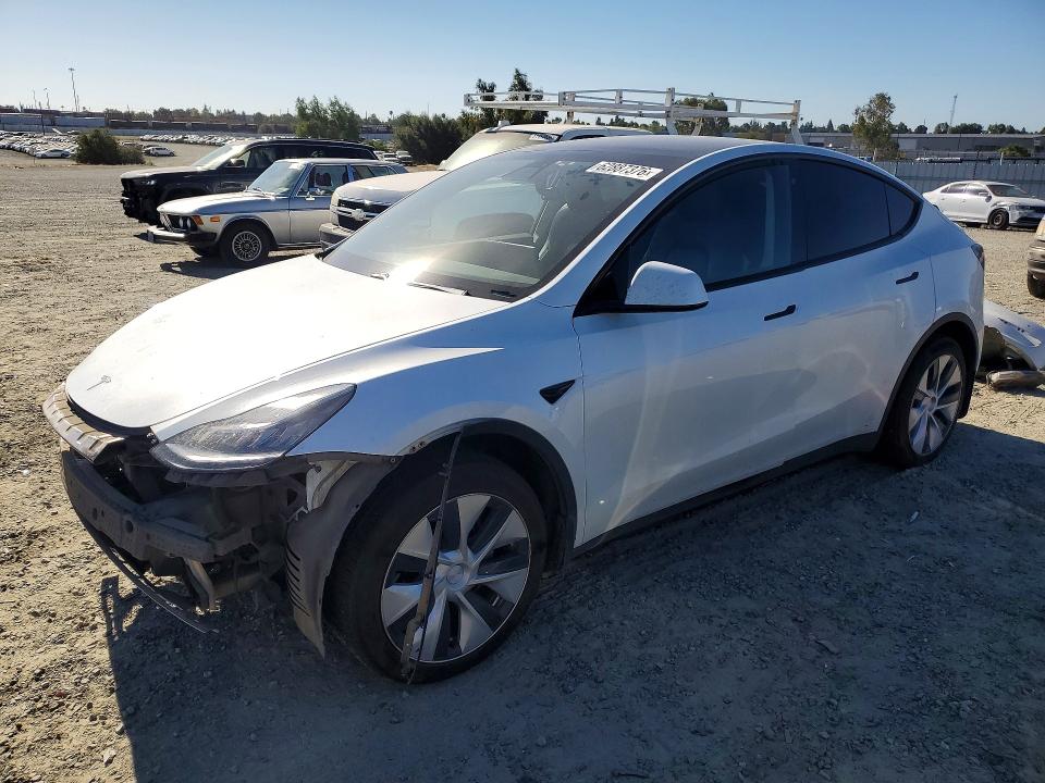 62887376 :رقم المزاد ، 5YJYGDEE1LF057548 vin ، 2020 Tesla Model Y مزاد بيع