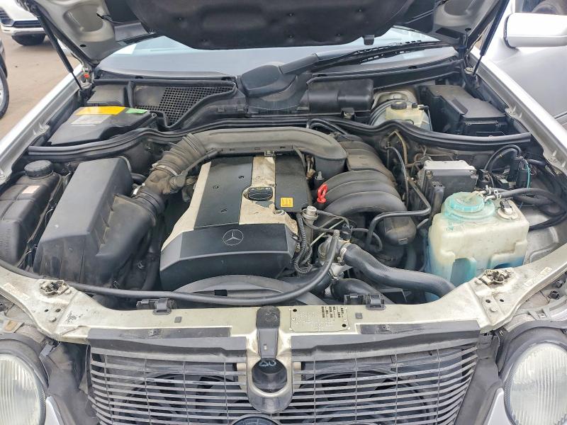 1996 Mercedes-benz E მანქანა იყიდება აუქციონზე, vin: WDBJF55F5TJ013532, აუქციონის ნომერი: 62653026