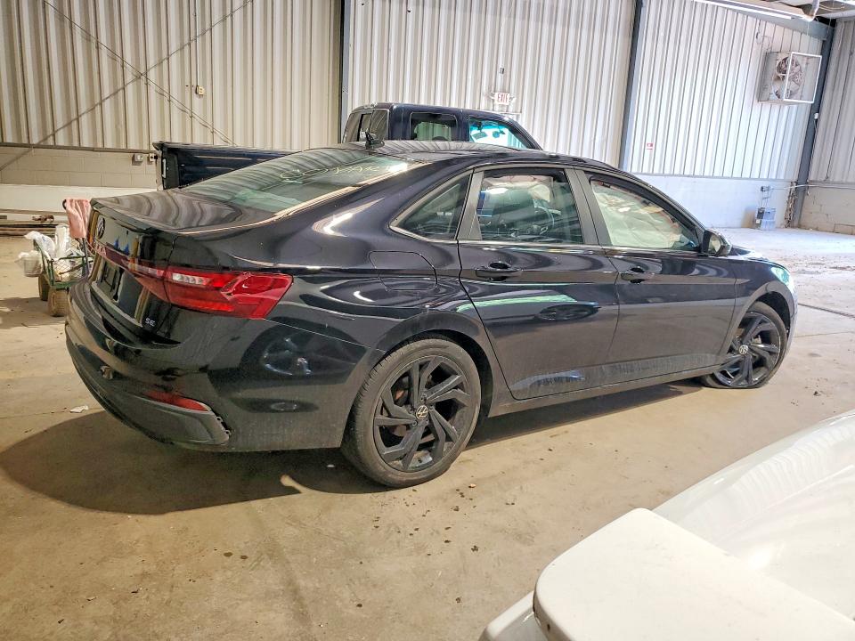 60763546 :رقم المزاد ، 3VW7X7BU2SM061723 vin ، 2025 Volkswagen Jetta مزاد بيع