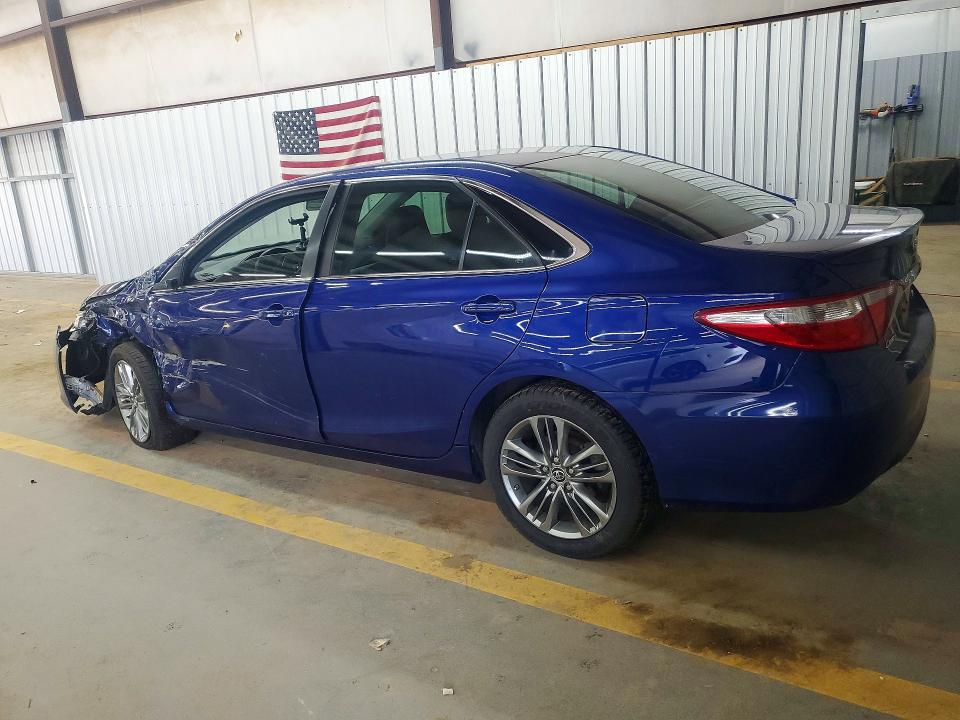 61676176 :رقم المزاد ، 4T1BF1FK4FU953037 vin ، 2015 Toyota Camry مزاد بيع