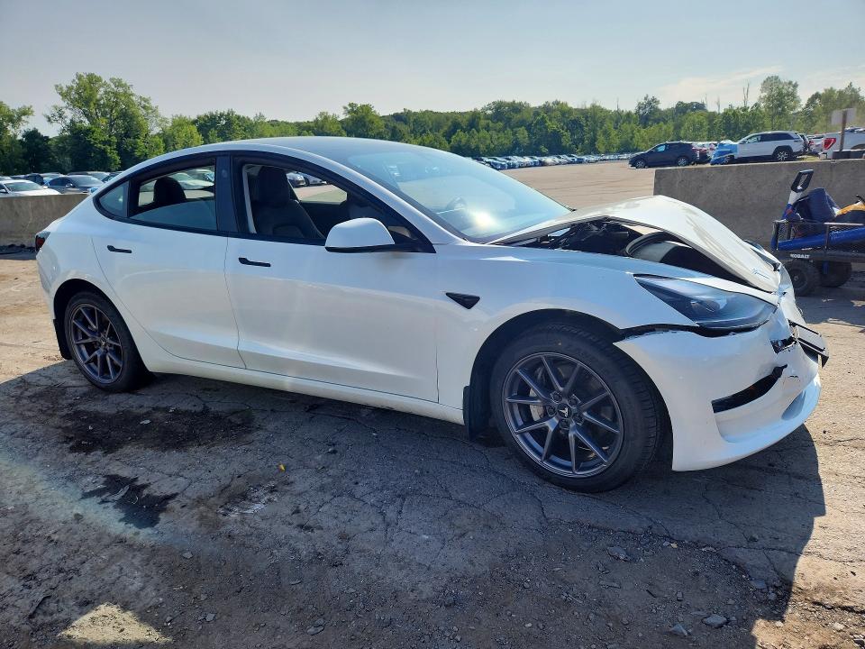 2023 Tesla Model 3 მანქანა იყიდება აუქციონზე, vin: 5YJ3E1EA3PF575744, აუქციონის ნომერი: 62411486