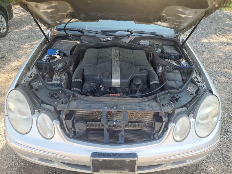 60365806 :رقم المزاد ، WDBUF65J25A664921 vin ، 2005 Mercedes-benz E مزاد بيع
