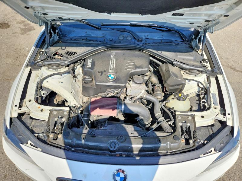 2015 Bmw 328 მანქანა იყიდება აუქციონზე, vin: WBA3B3G58FNR89183, აუქციონის ნომერი: 58486916