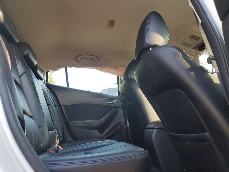 61187746 :رقم المزاد ، JM1BN1L7XJ1183850 vin ، 2018 Mazda 3 مزاد بيع