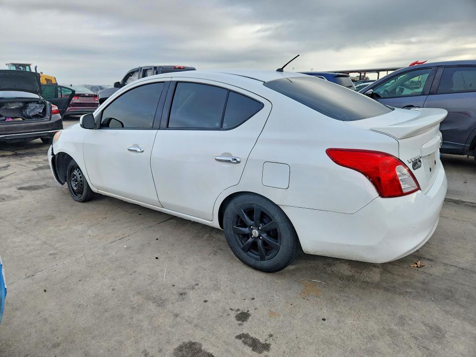 2014 Nissan Versa მანქანა იყიდება აუქციონზე, vin: 3N1CN7AP9EL833747, აუქციონის ნომერი: 61203136